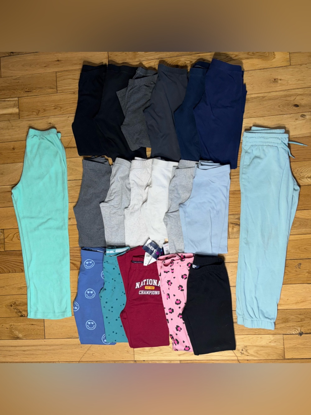 Girls Size 8 Leggings Bundle – 19 Pieces (17 Leggings + 2 Sweatpants)